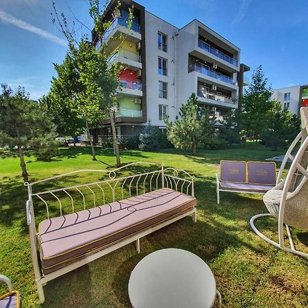 Beside Airport Apartment Otopeni Exterior foto
