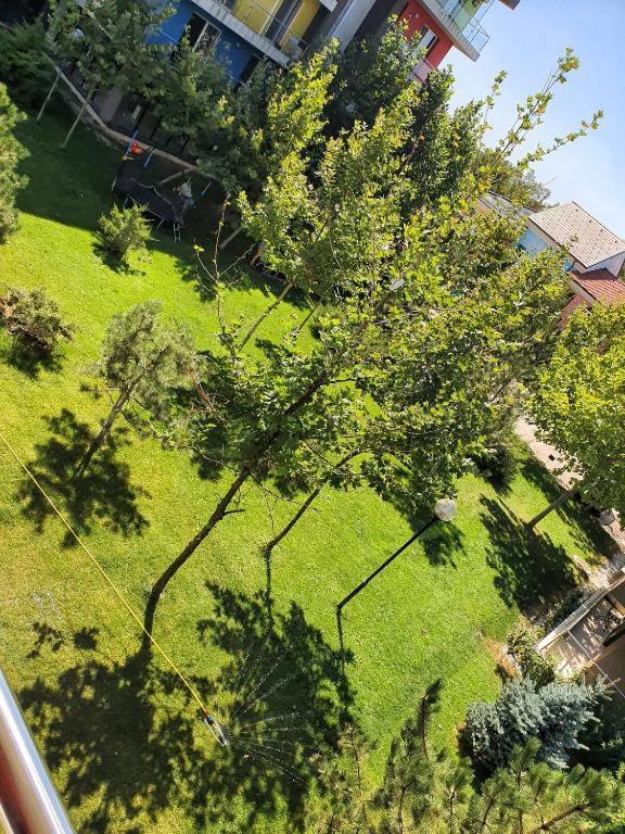 Beside Airport Apartment Otopeni Exterior foto